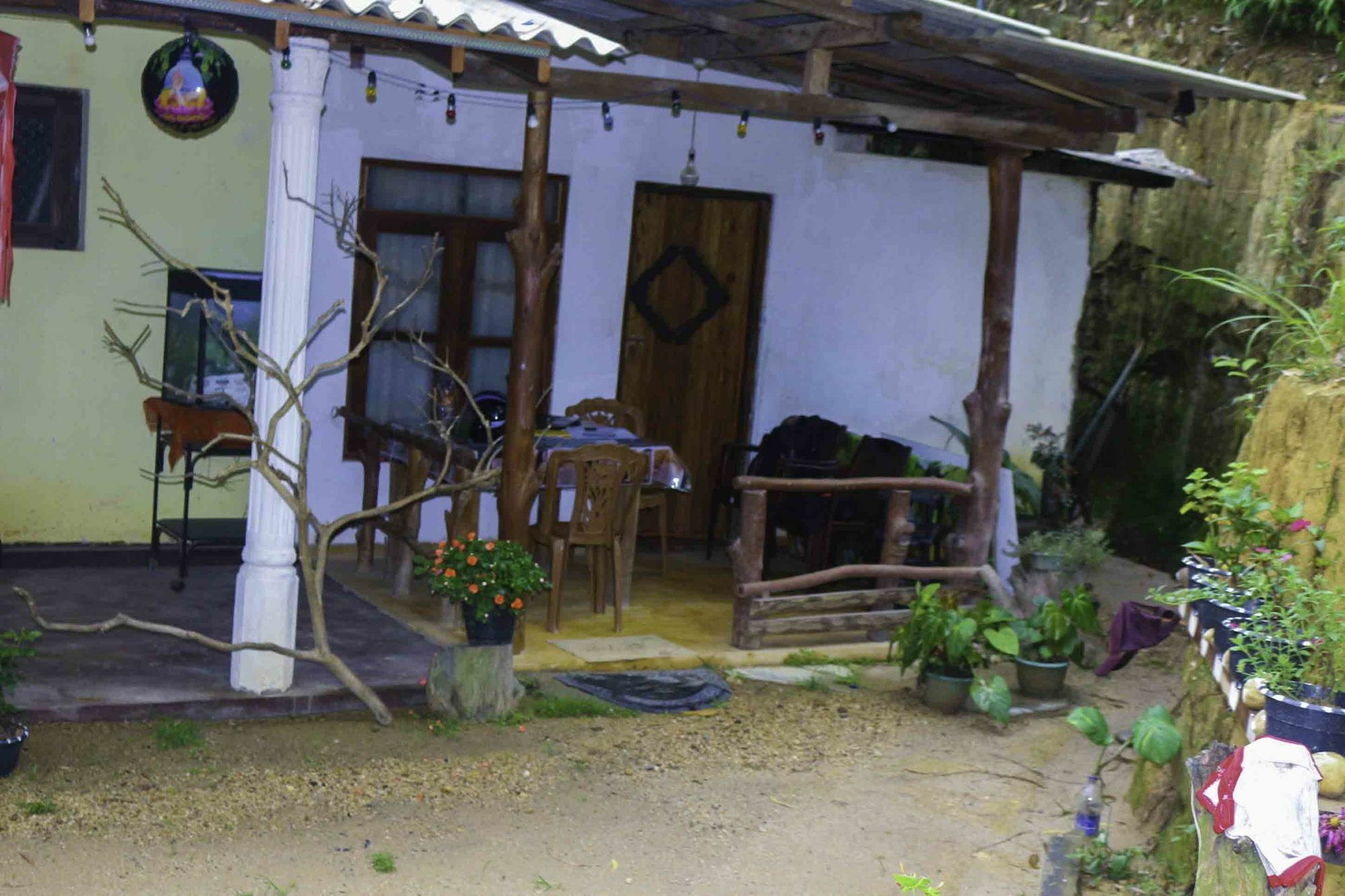 Yoho Chamith Homestay Ella Eksteriør billede